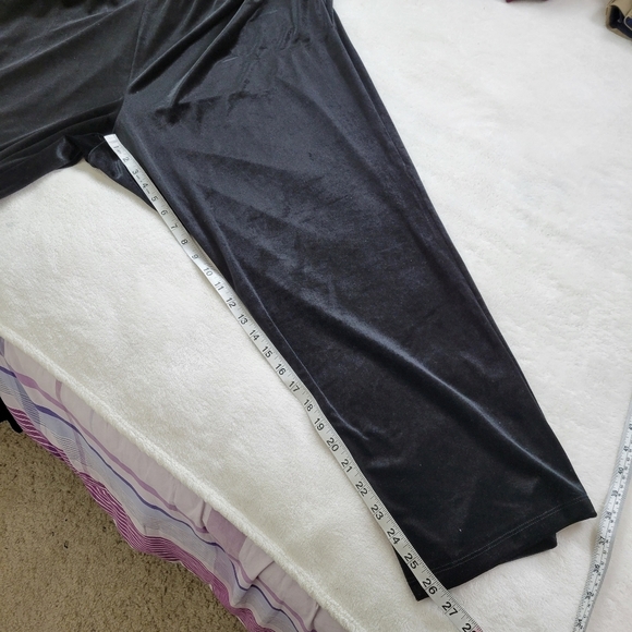 Torrid 4X Velvet Black Pull On Joggers Lounge Pants Soft Cozy Plus Size - Picture 11 of 12